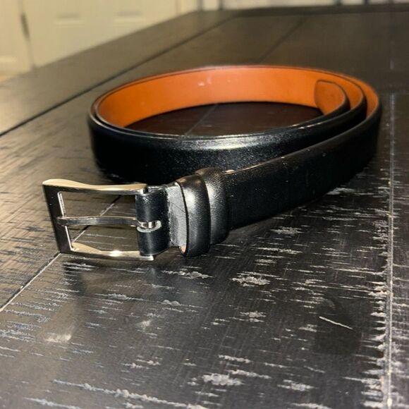 MEN'S WEARHOUSE BLACK GENUINE LEATHER SILVER BUCKLE DRESS BELT 52/130​​​​​
